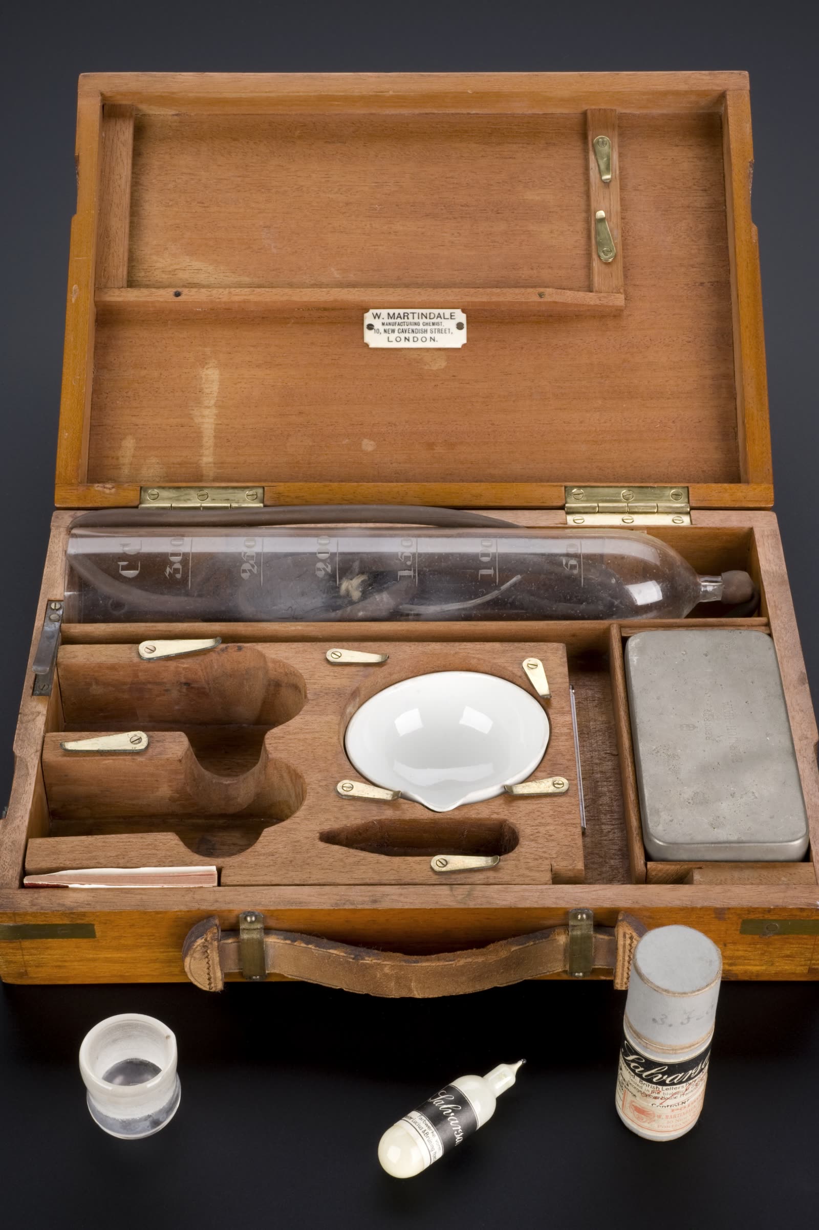 Salvarsan treatment kit, c.1909–1912